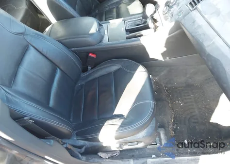 2016 Ford Taurus Sel z USA, uszkodzony, nr VIN 1FAHP2E88GG104025